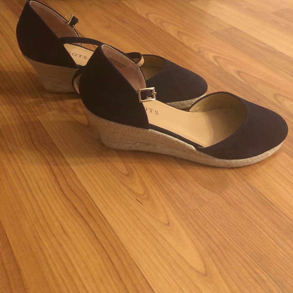 Espadrilles - Picture 2 of 4